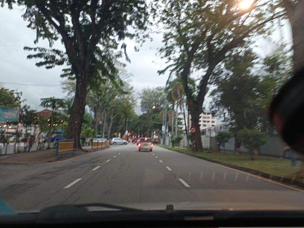 Street view near Pulau Thai Restaurant