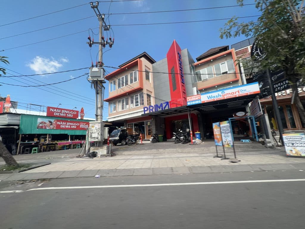 Street view near Shisha Project Bali by Nadzhookah
