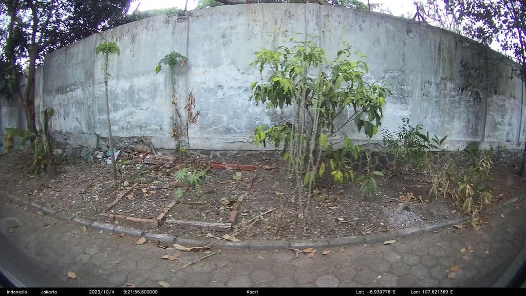 Street view near Rio's Coffe & Shisha