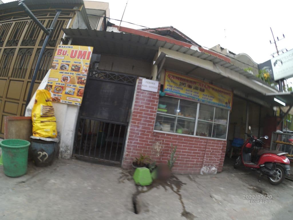Street view near D' CAFE coffee & shisha