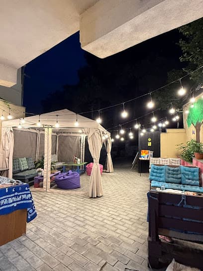 Hugo Garden Cafe Old Tbilisi