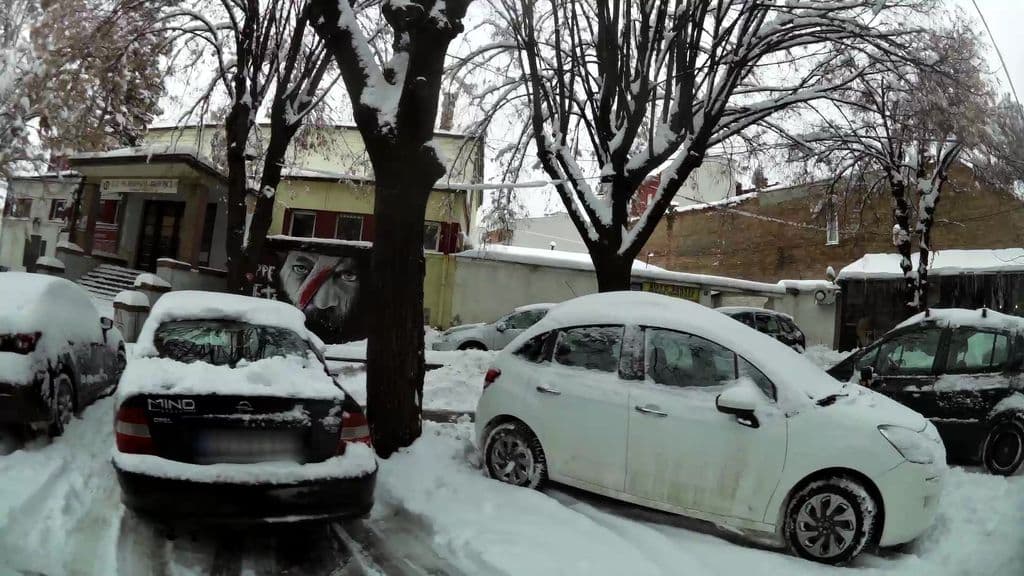 Street view near Santo Domingo Vračar