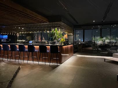 SPREE Rooftop Lounge