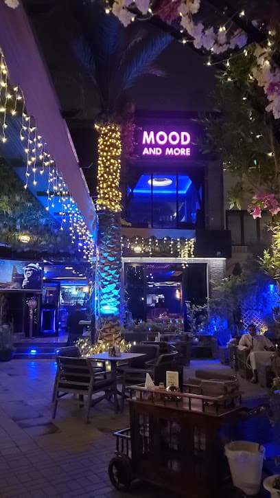 MOOD & MORE