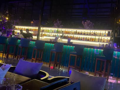MOOD Rooftop Lounge