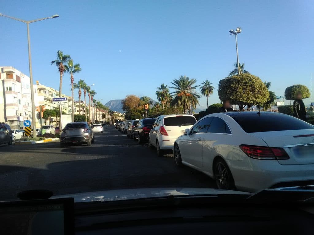 Street view near Demirhan Nargile Ve Hediyelik Eşya