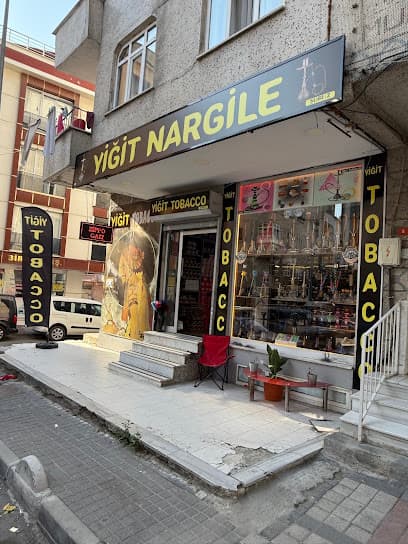 Yiğit nargile
