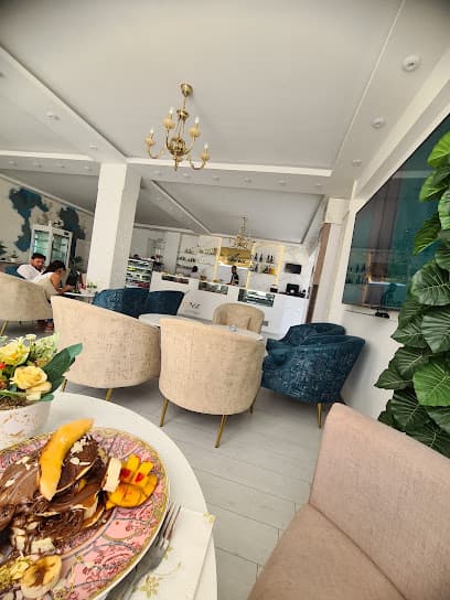 Lounge Aura