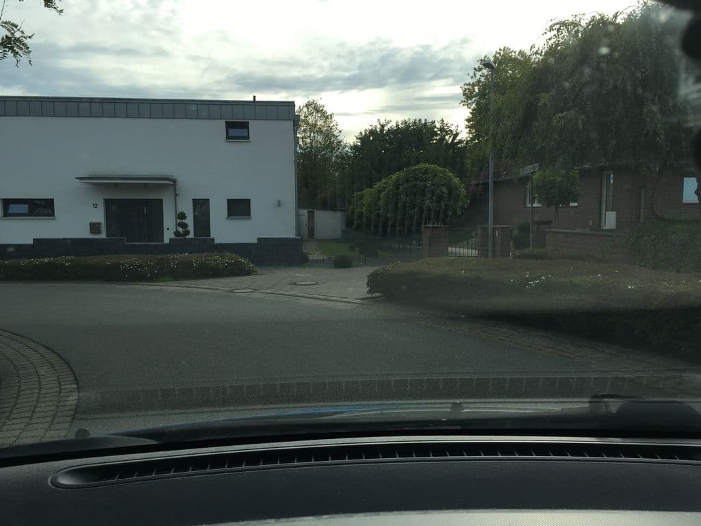 Street view near Maximilian Lounge