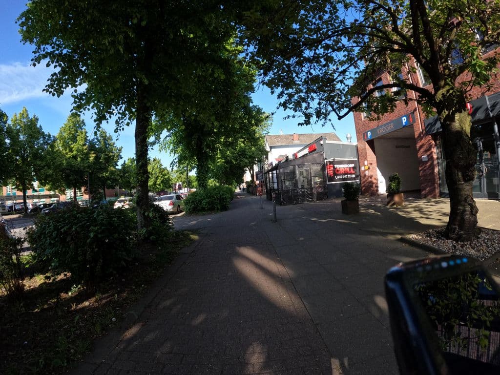 Street view near Maison Hamburg