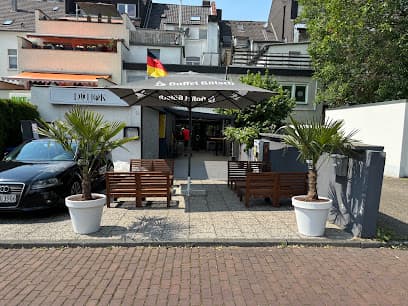 DUHOK Café & Bistro