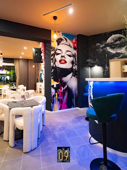 09 SHISHA LOUNGE