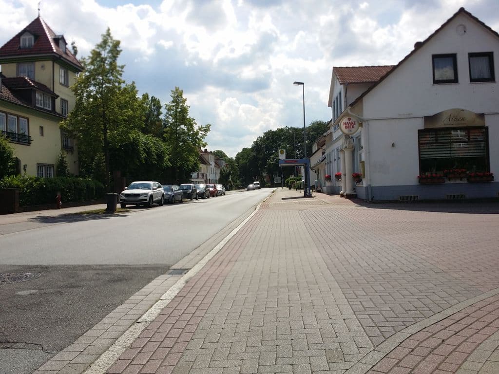 Street view near Luft und Liebe Delmenhorst