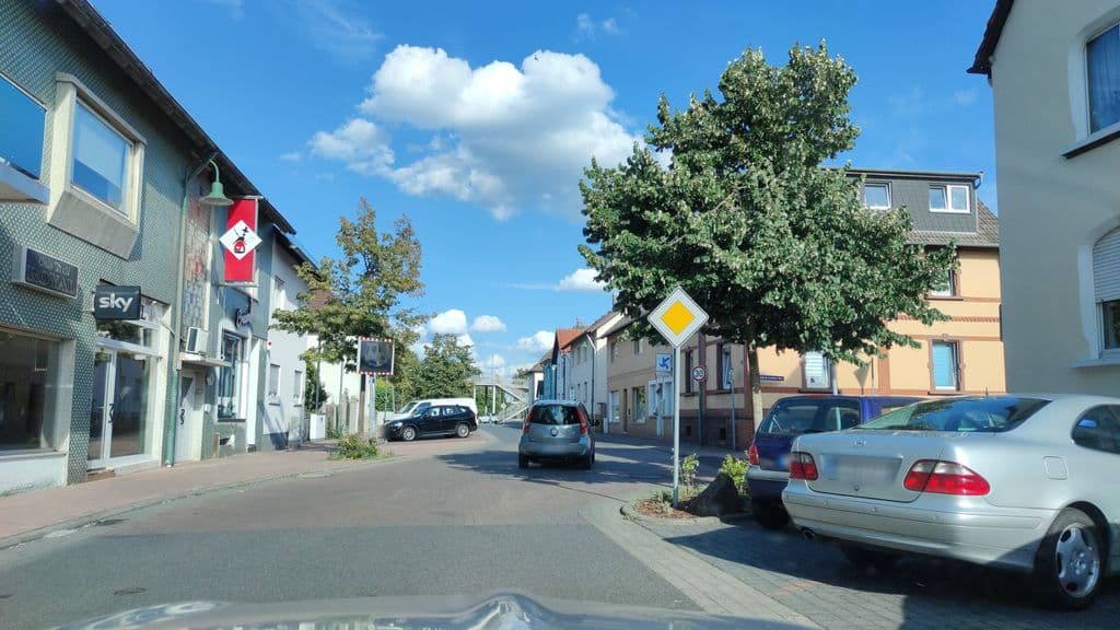 Street view near Cream