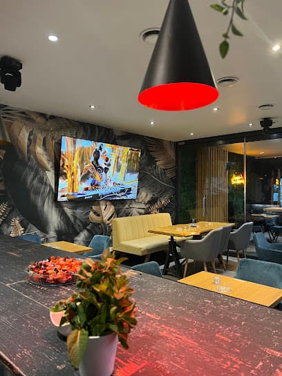 Lemur Bar & Lounge