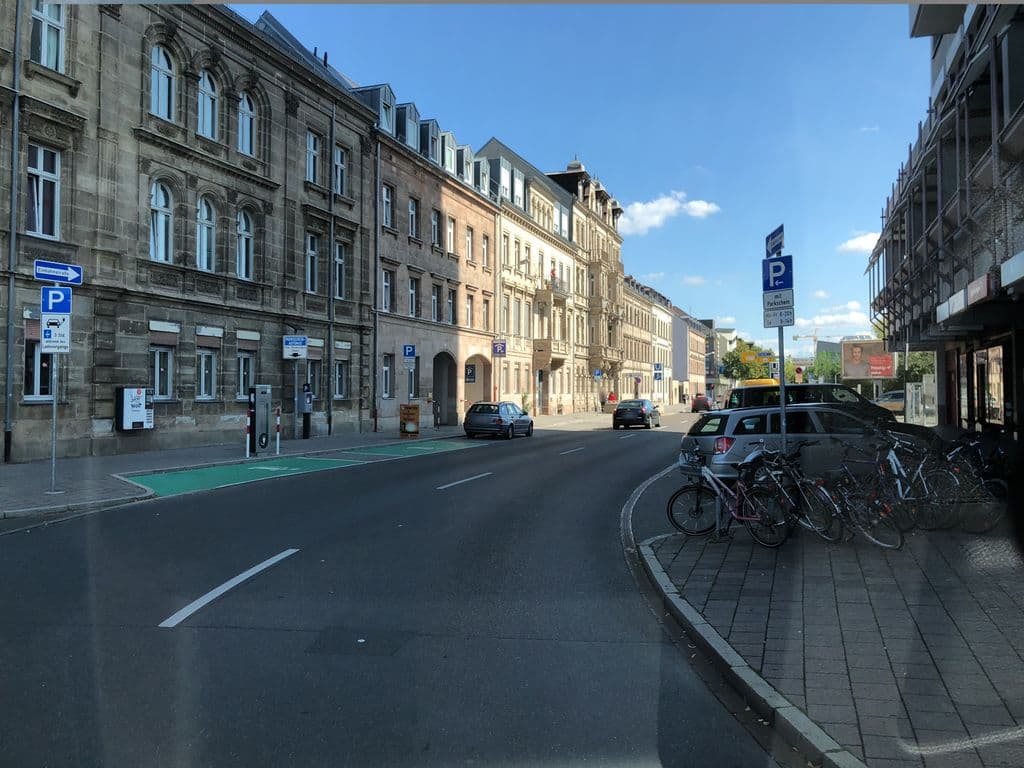 Street view near Khan Bar