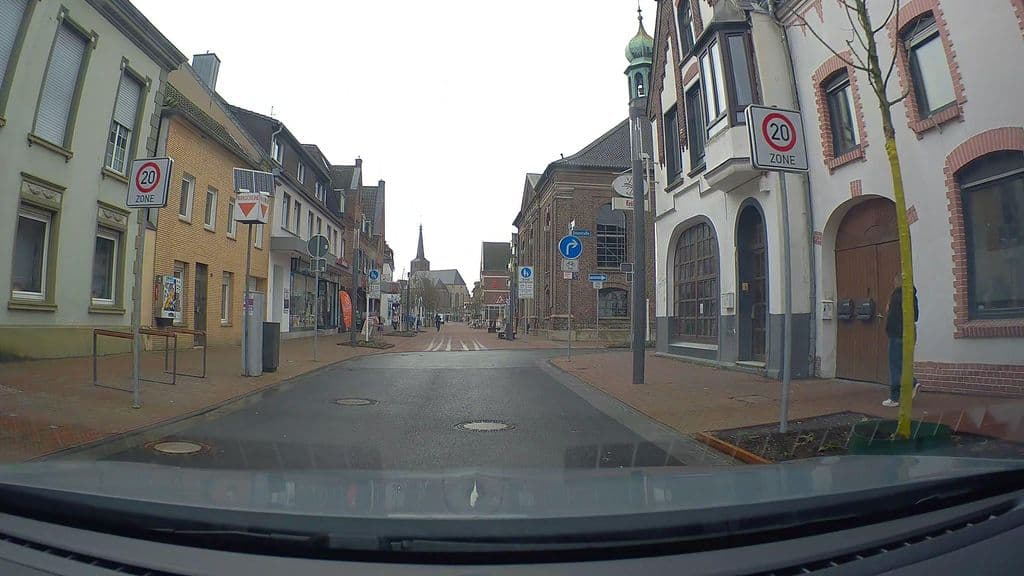 Street view near Amor Shisha Lounge