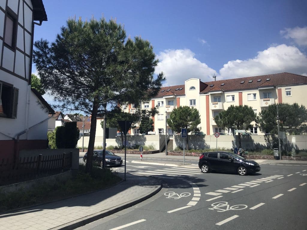 Street view near Bellucci Bar