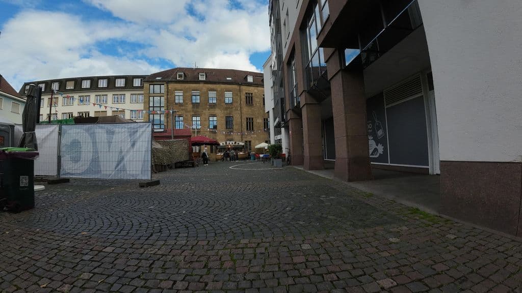 Street view near Emmilu Lounge