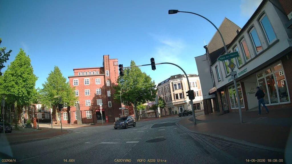 Street view near Lounge