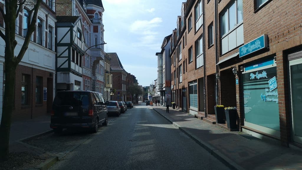 Street view near LS Live Smoke