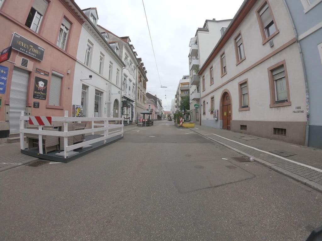 Street view near La Vida Shisha Lounge
