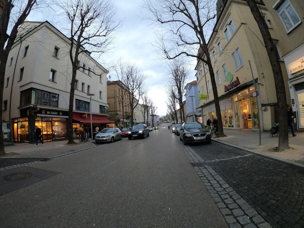 Street view near Pubpyoune Shisha Bar & Café Lounge