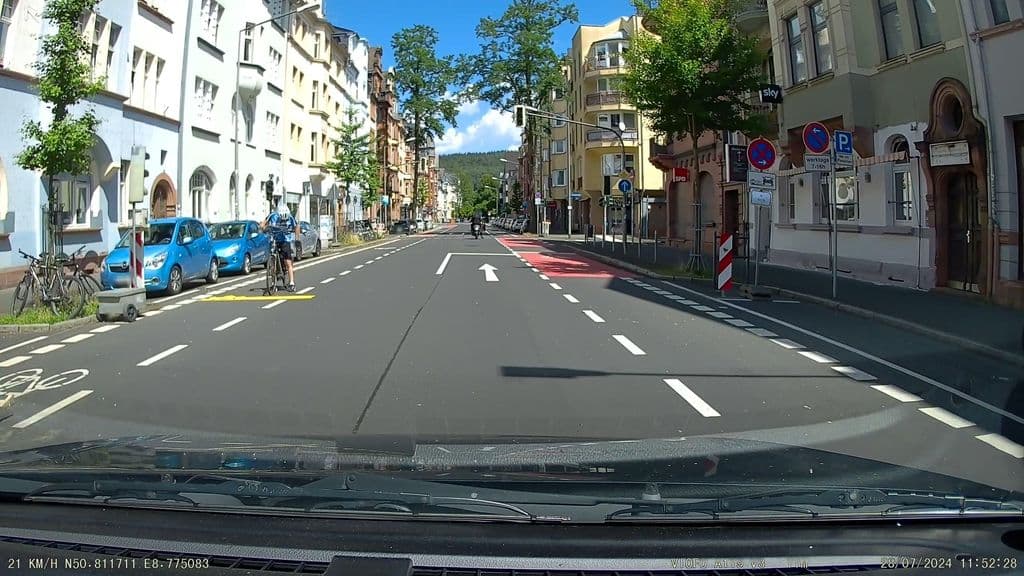 Street view near Albaron Shisha Lounge