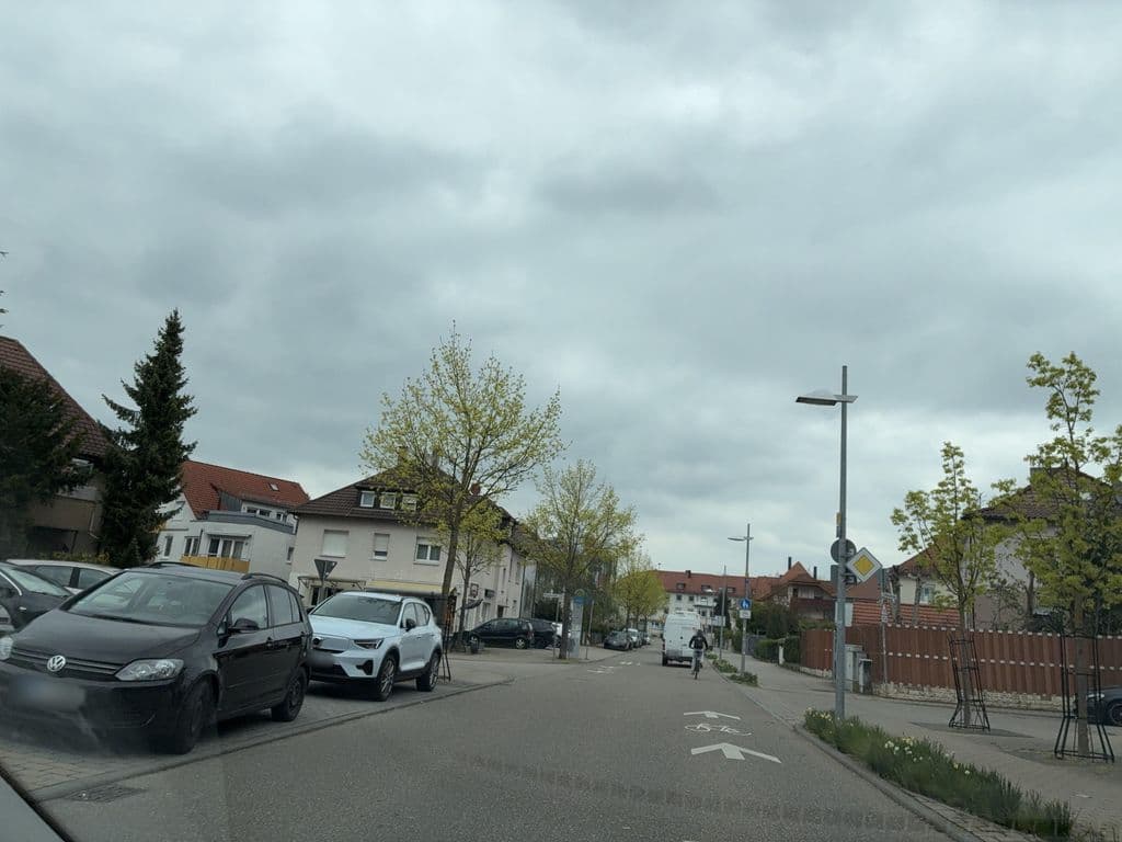 Street view near AHANDA.