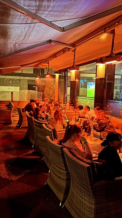 Dreams Lounge
