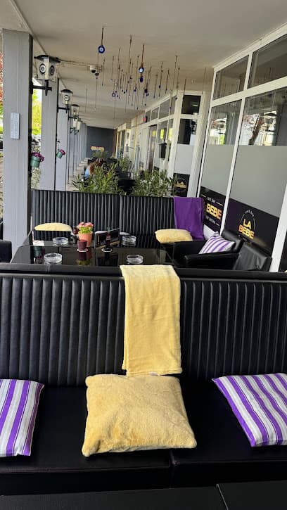 LA BEBE LOUNGE photo 2