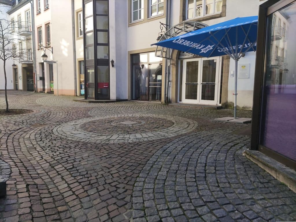 Street view near Lilas Shisha & Cocktail Bar