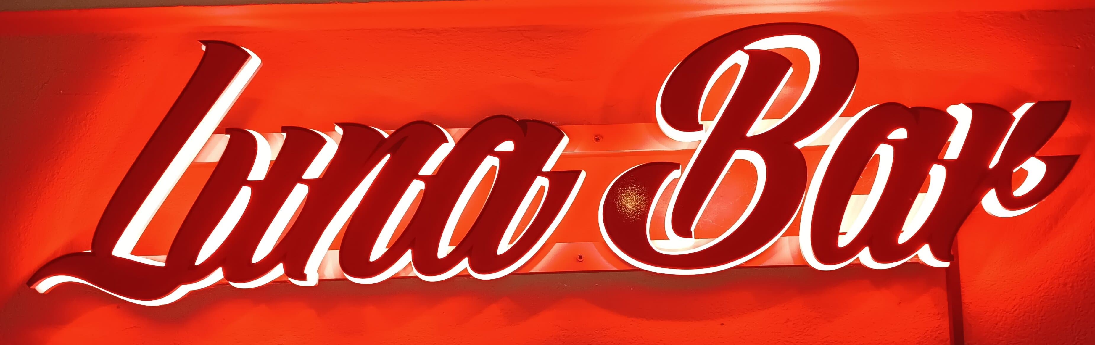 Luna Bar