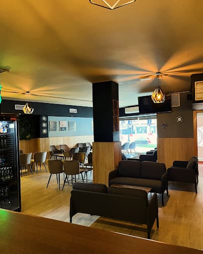 Zenit Tea & Shisha Lounge - Albacete