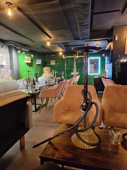 Casti’s Shisha Lounge
