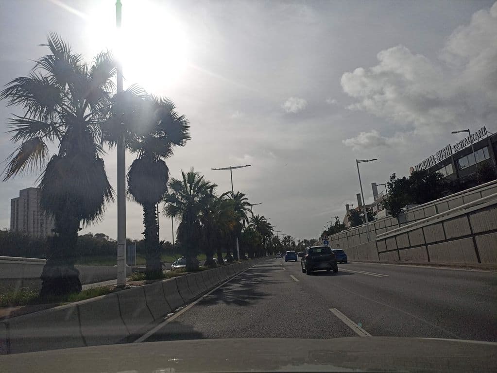 Street view near PALM JUMEIRAH - BAR RESTURANTE Y SHISHA LOUNGE