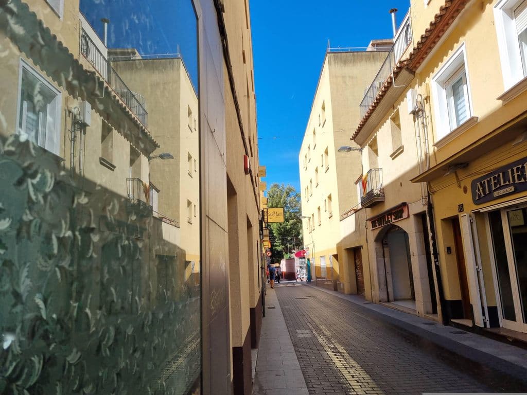 Street view near Kuky's Lounge Bar