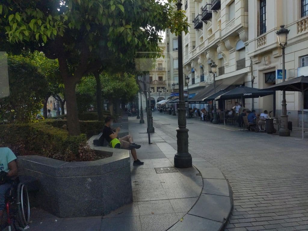 Street view near Aryä Gold Hookah Bar - DeTapas