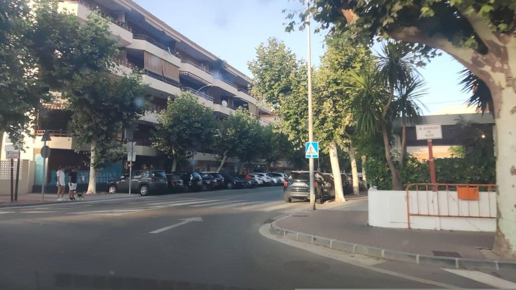 Street view near CLOUD 9 SHISHA BAR