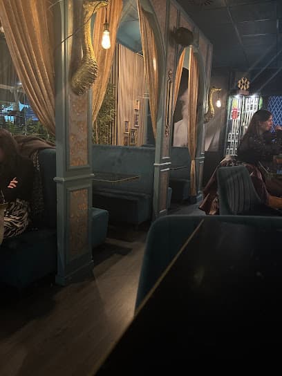 Snob Lounge Bar