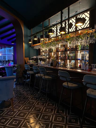 Debonair - Café Bistrot
