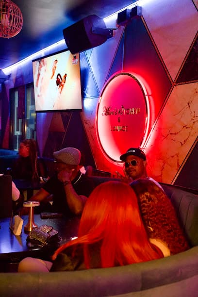 Mimis Lounge & Bar photo 2