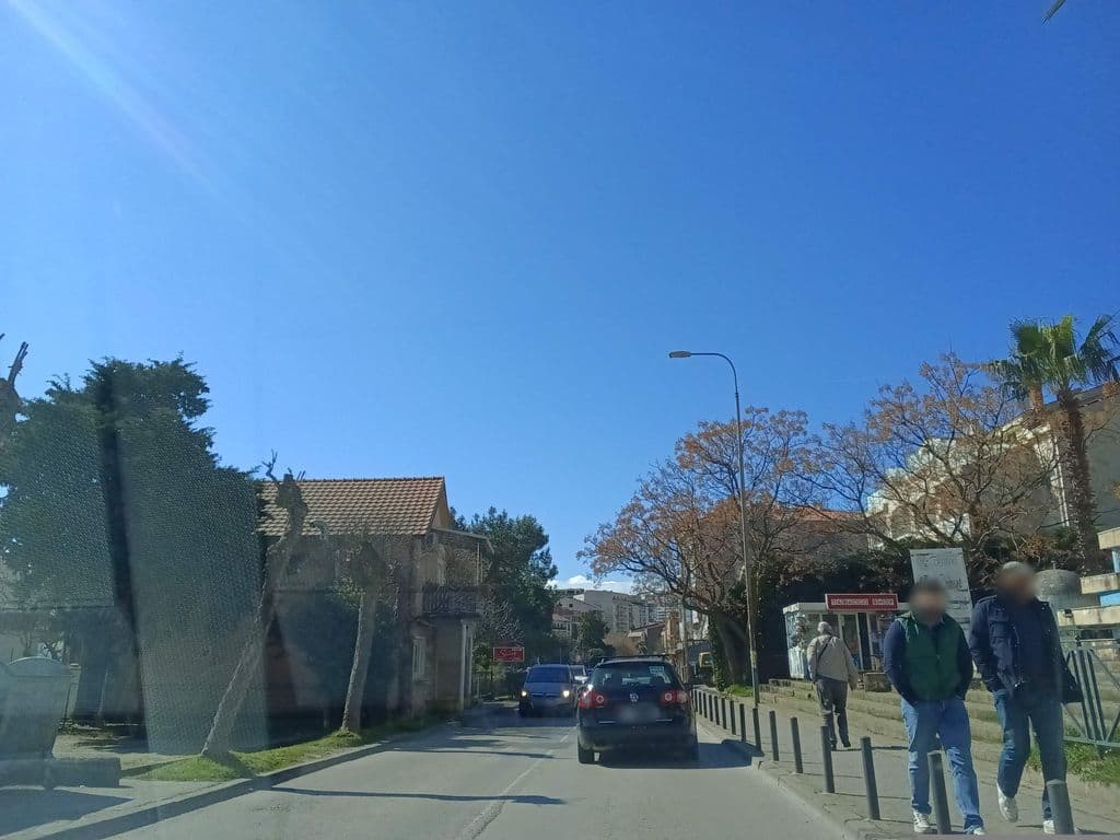 Street view near Panama Caffe Bar