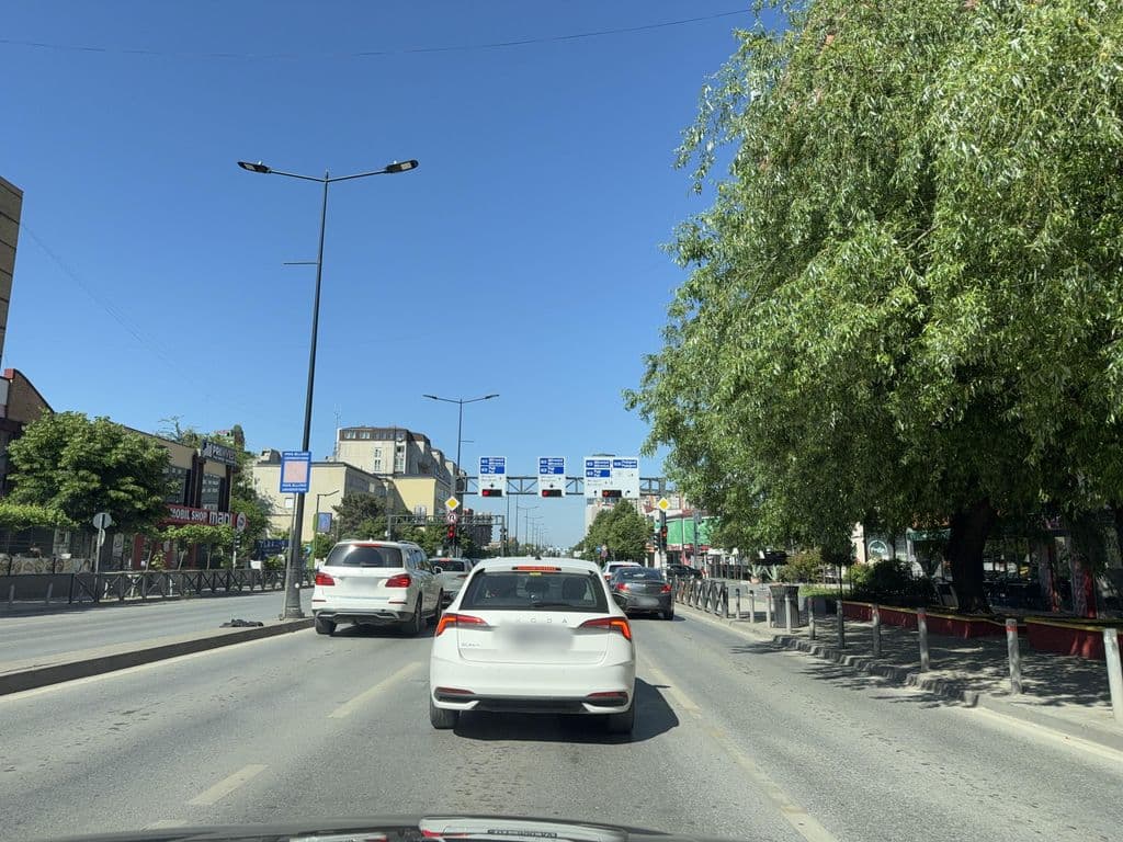 Street view near Sante Shisha@Bar