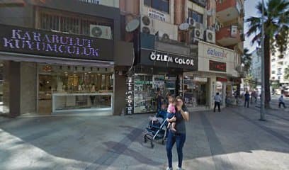 moon ŞE CAFE kapali ve acik iki ayri mekan.Aparatifler,ciger kebap,nargile.