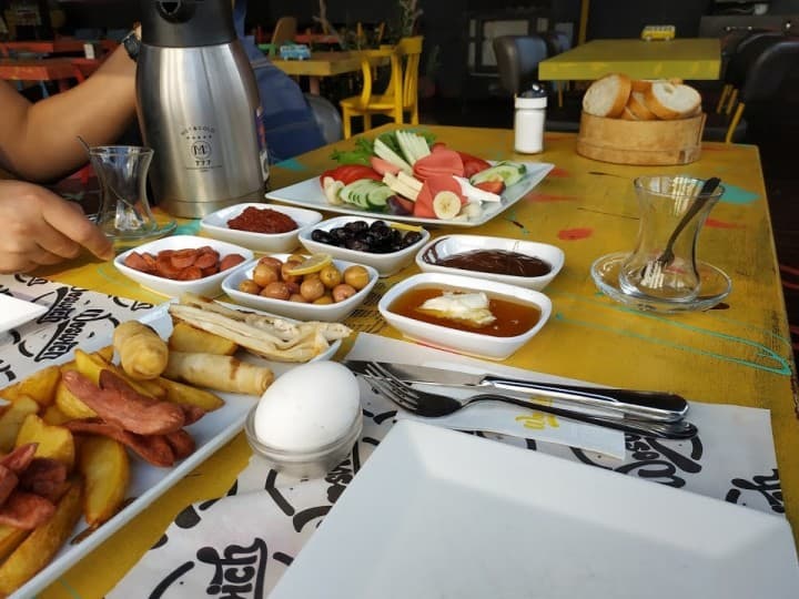 Caize Restorant