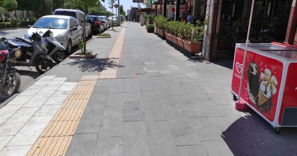 Street view near Dodo Cafe Nargile