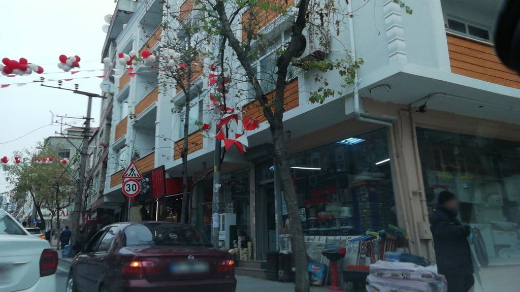 Street view near SAFA NARGİLE VE HEDİYELİK EŞYA