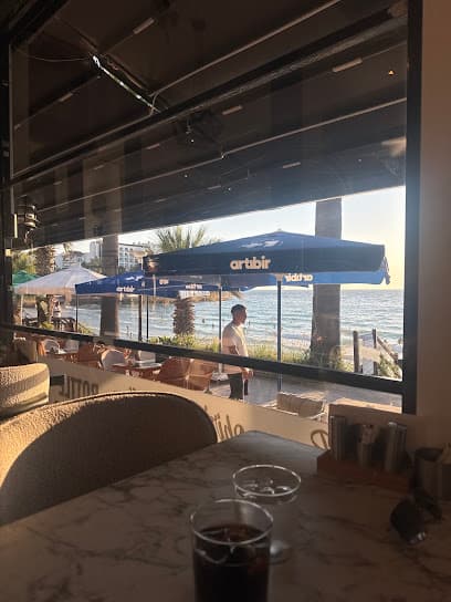 Nora Lounge Cafe & Hookah