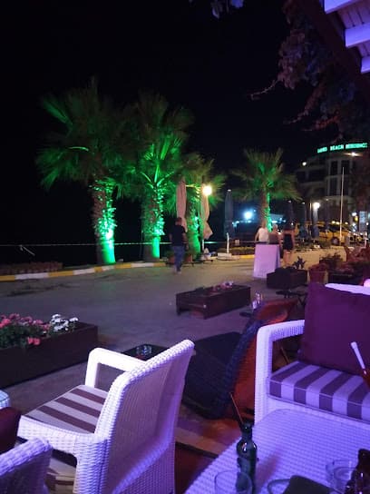 Sunday Nargile Cafe